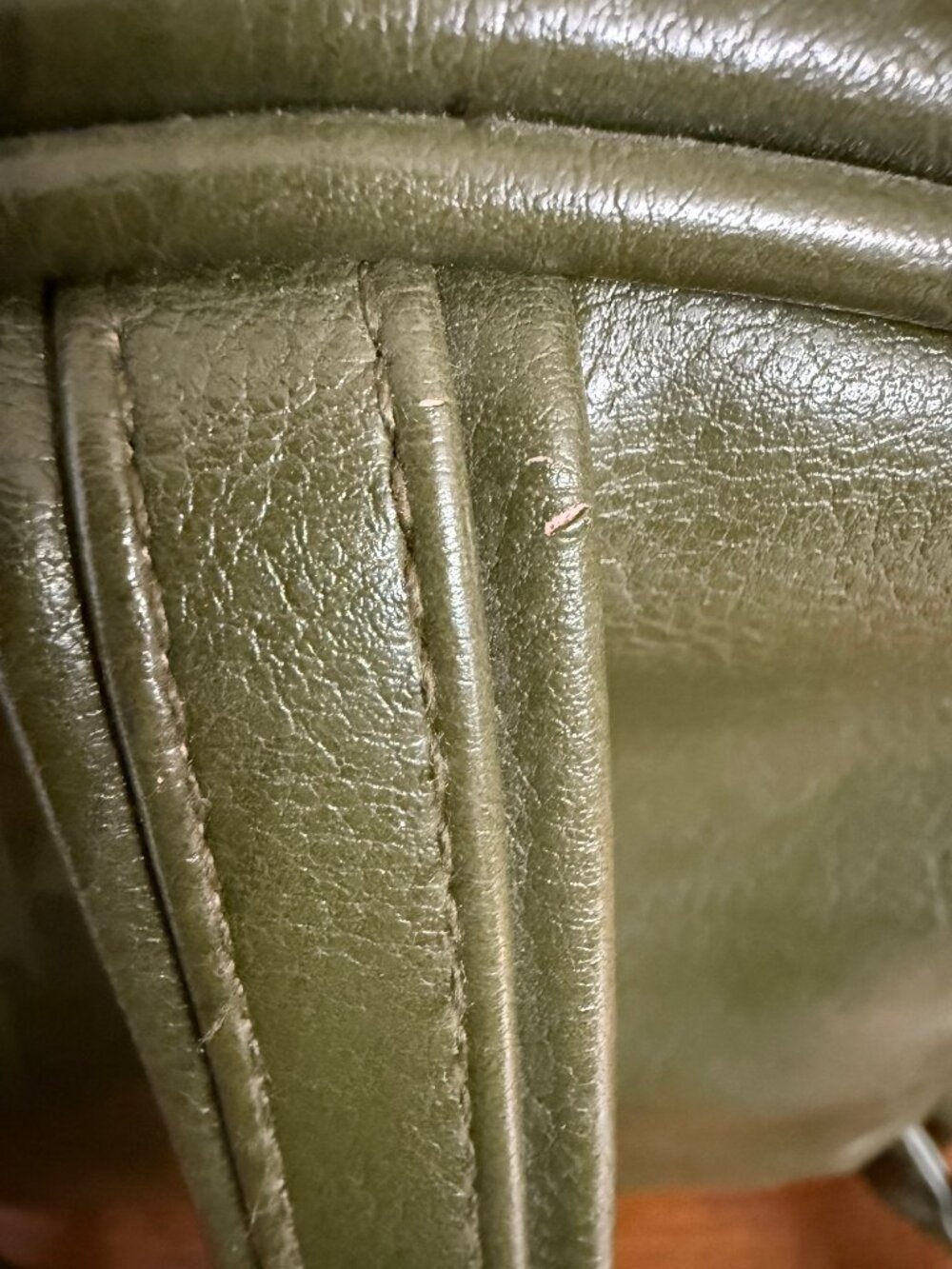 Itzy Ritzy Olive Mini Boss Plus - Picture 8 of 10